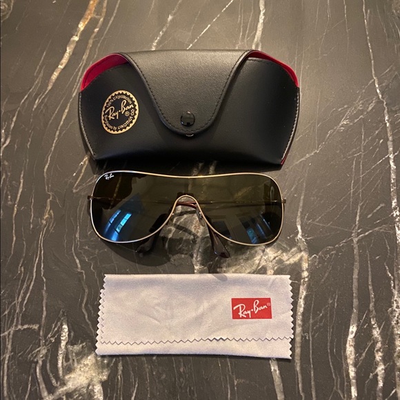 Ray-Ban Jewelry - Ray Bans 3211 Small in Gold Frame